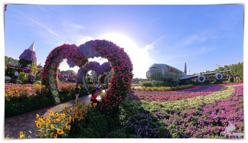 a 380 airbus emirates Dubai Miracle garden
