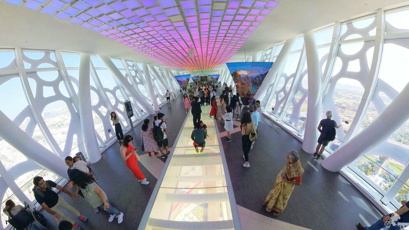 dubai frame por dentro