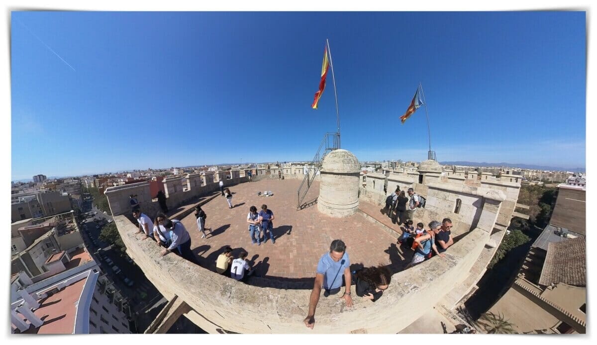terraza almenas Torres de Quart