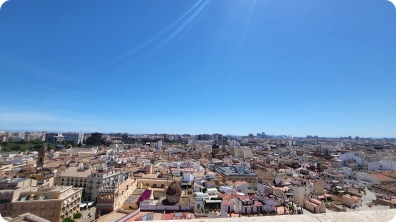 Torre del Miguelete - vistas al este