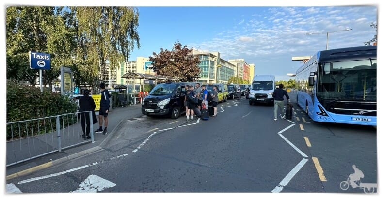 Cómo ir del aeropuerto de Birmingham al centro en taxi