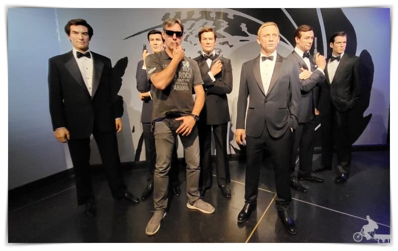 James Bonds