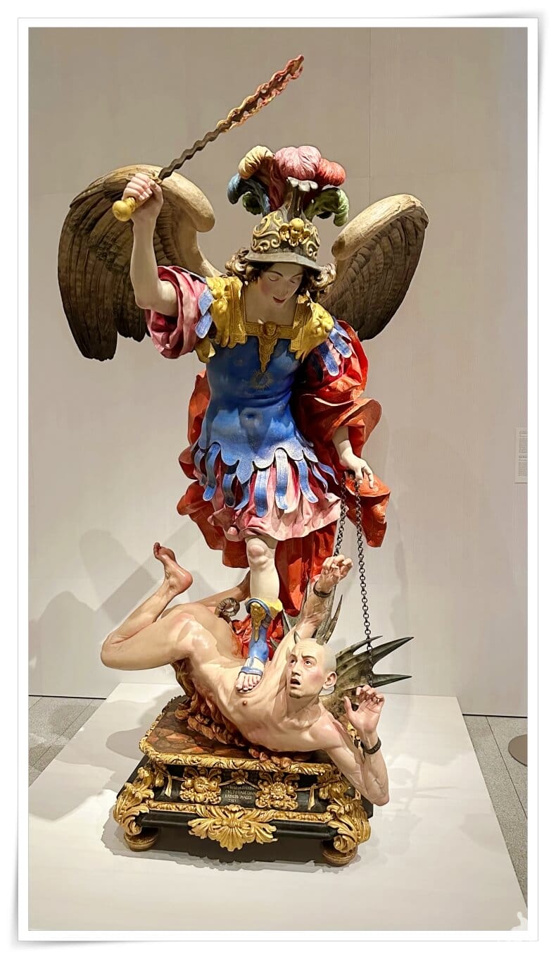 Arcángel san Miguel venciendo al demonio