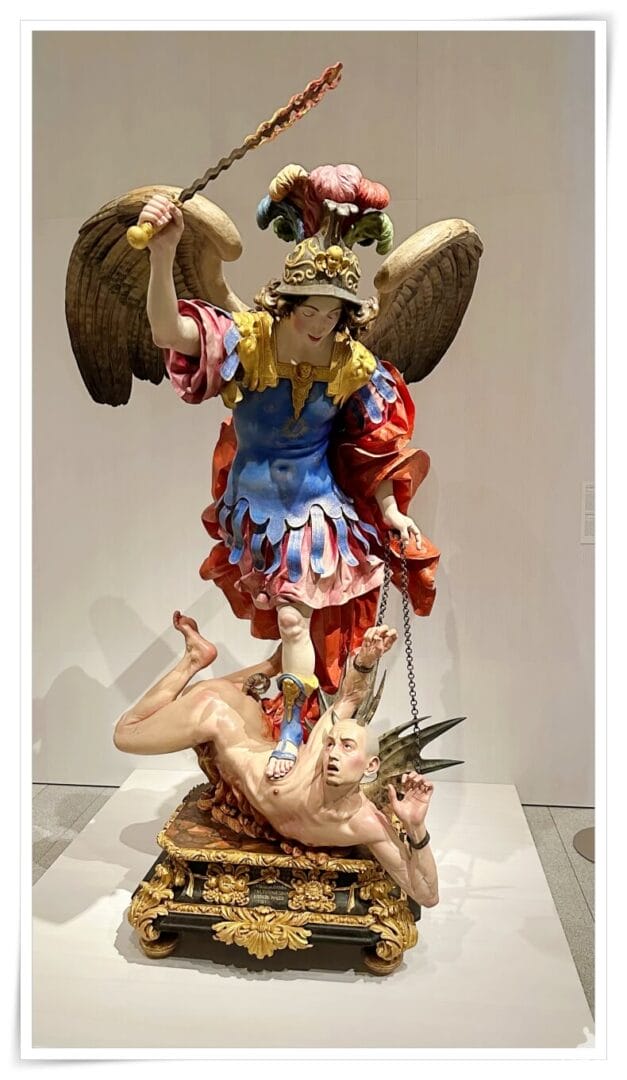 Arcángel san Miguel venciendo al demonio