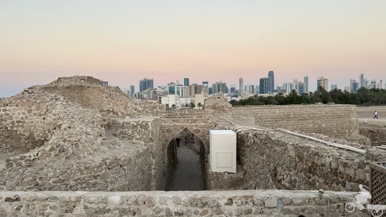 Manama desde la fortaleza