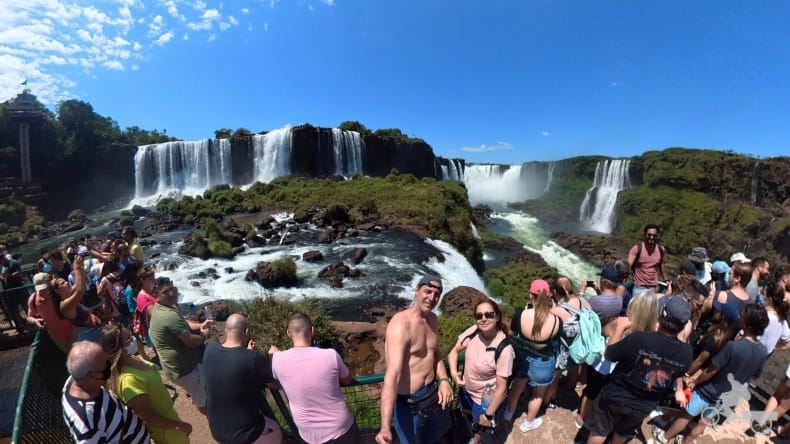 balcón lado brasileño a cataratas de Iguazu