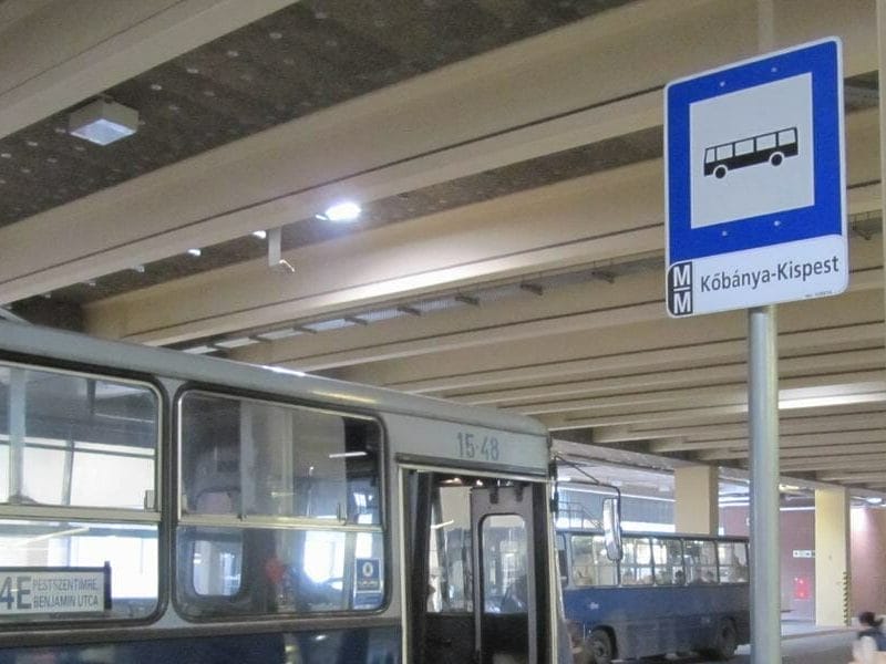Aeropuerto Budapest, parada bus