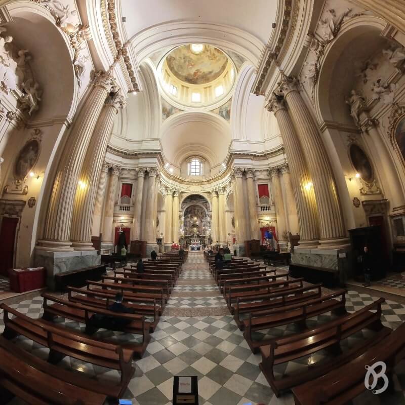 interior Santuario de Nuestra Señora de San Luca en Bolonia