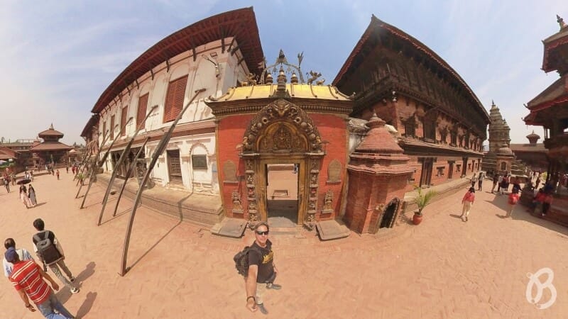 Puerta Dorada (Lun Dhwākhā)