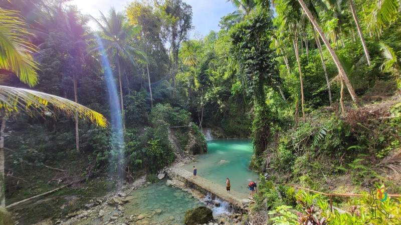 Pahangog Falls