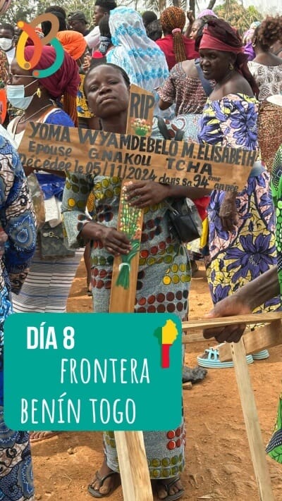 Entierro en Togo tras cruzar la frontera